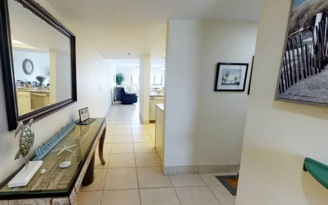 photo 3 of Siesta Sands Beach Resort 4th Floor With Elevator