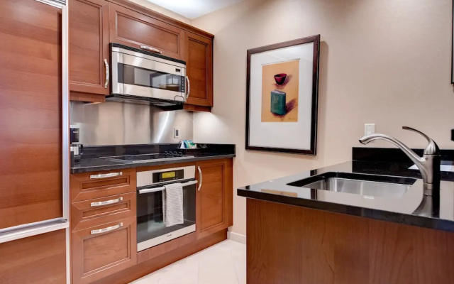 photo 5 of Signature Suite on the Strip