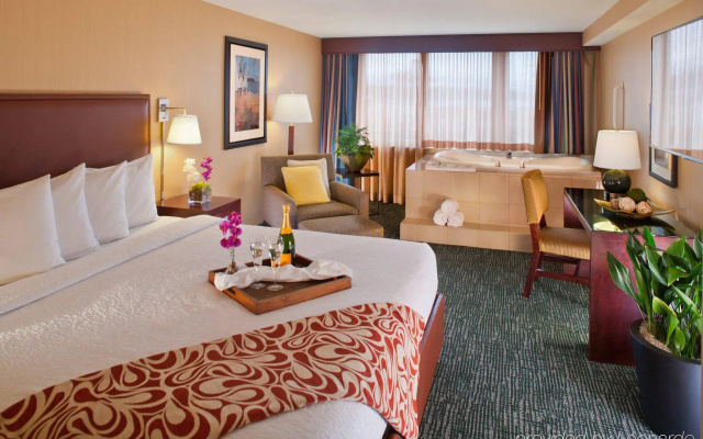 photo 4 of Silver Cloud Hotel - Seattle Stadium
