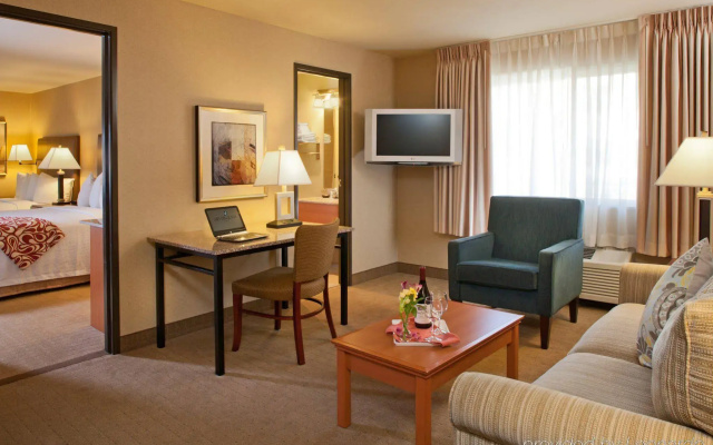 photo 2 of Silver Cloud Inn - Bellevue Downtown