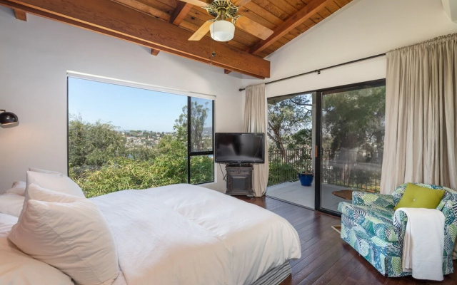 photo 5 of Silver Lake 3br W/ Water Views 3 Bedroom Home