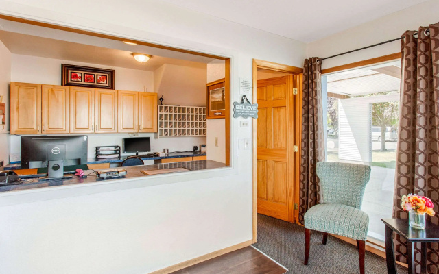 photo 2 of Rodeway Inn Coeur d'Alene