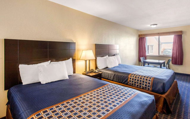 photo 4 of Rodeway Inn Coeur d'Alene