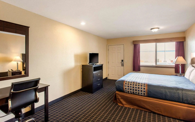 photo 5 of Rodeway Inn Coeur d'Alene