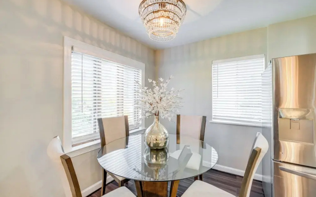 photo 4 of Silver Springs Home: Walk to Downtown!