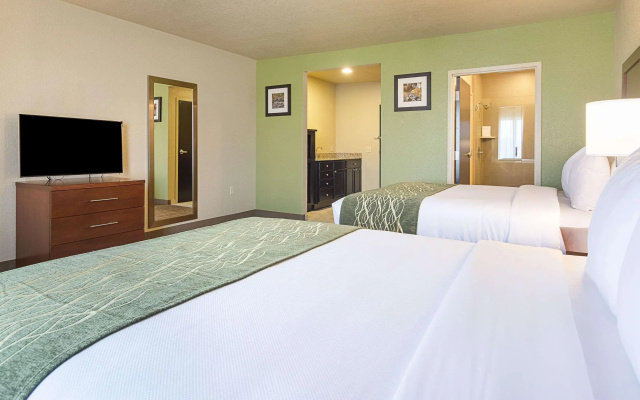 photo 4 of Simmons Suites