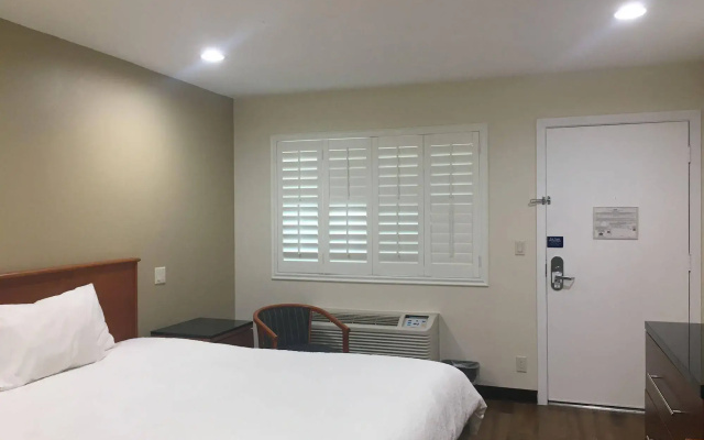 photo 3 of Simply Home Inn & Suites