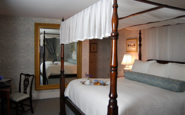 photo 5 of Simsbury 1820 House