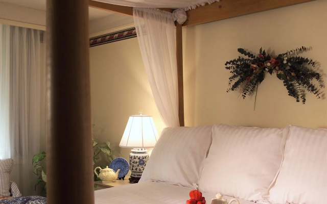 photo 5 of Simsbury Inn
