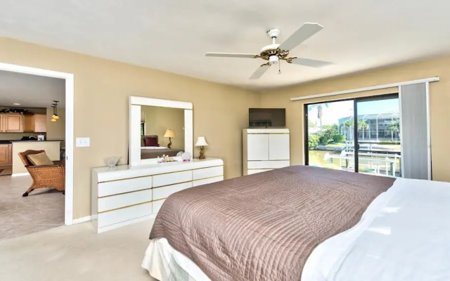 photo 5 of Sirena Waterfront 3 Bedroom Home by NFVH