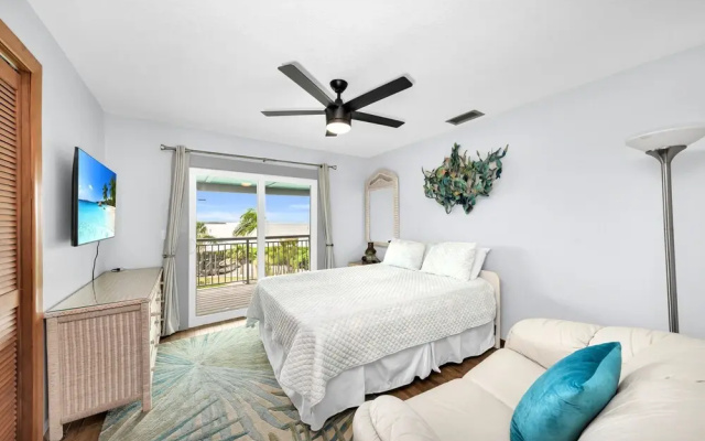 photo 2 of Bay House Retreat managed by Beach Retreats