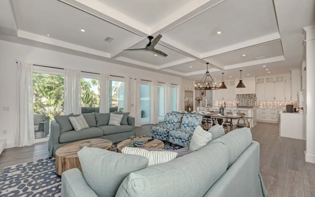 photo 5 of Just Beachy managed by Beach Retreats
