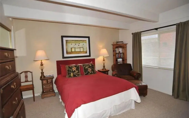 photo 3 of Ski and Racquet B102 (Condo with Pool & Hot Tub)