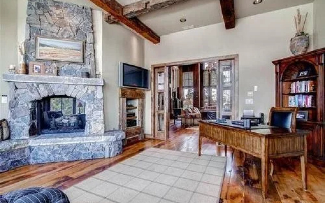 photo 2 of Ski Bridge Lodge by Pinnacle Lodging