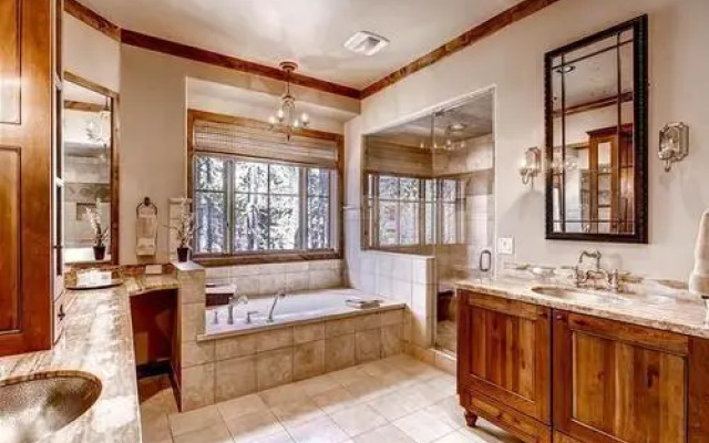 photo 4 of Ski Bridge Lodge by Pinnacle Lodging