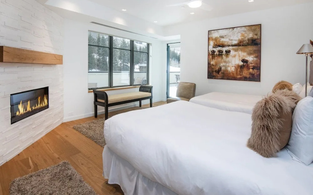 photo 5 of Ski Club Penthouse