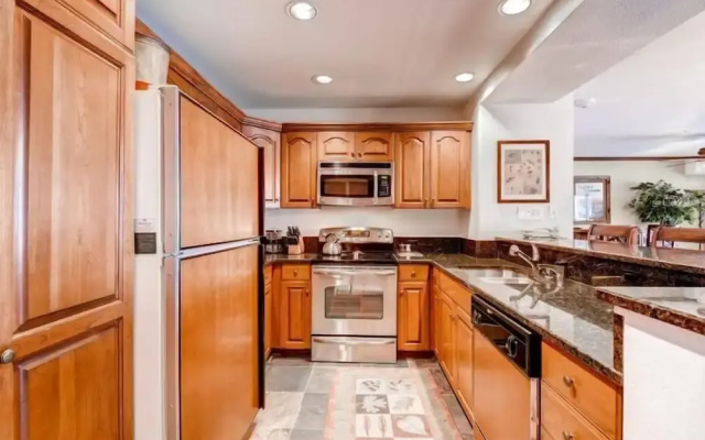 photo 4 of Ski, in Ski out 2 Bedroom Vacation Condo With Resort Amenities That Include Exercise Center, Indoor Pool, and Hot Tubs