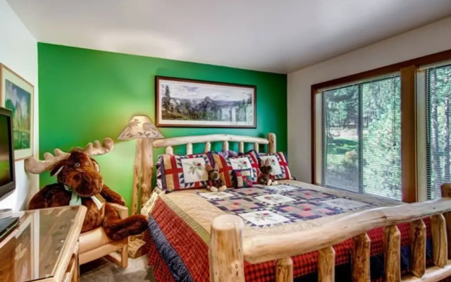 photo 3 of Skidder Trail Bear Lodge at Northstar - 5 Br Home