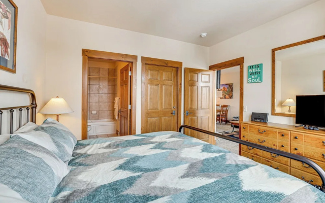 photo 4 of Ski-in/ski-out Granby Ranch Condo w/ Pool Access