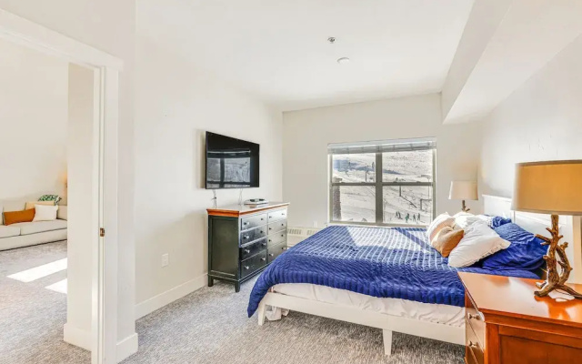 photo 2 of Ski-in/ski-out Granby Penthouse w/ Mountain Views!