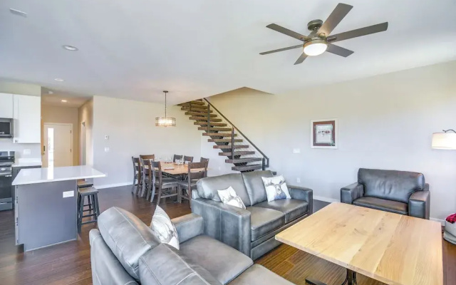 photo 4 of Ski-in/ski-out Granby Townhouse w/ Private Hot Tub