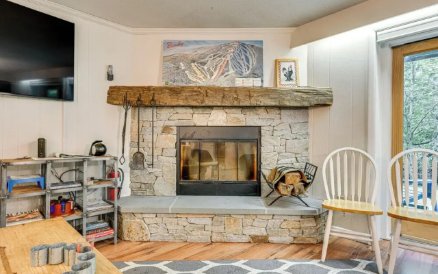 photo 3 of Renovated Ski-in/ski-out Peru Condo at Bromley Mtn
