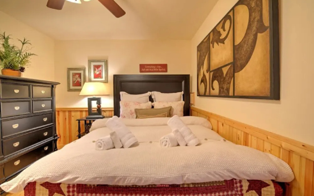 photo 5 of Sky High - 4 Br Cabin
