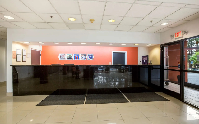 photo 2 of Budgetel Inns & Suites - Atlanta Galleria Stadium