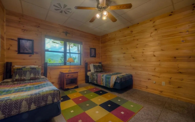 photo 4 of Skyline Lodge by Escape to Blue Ridge