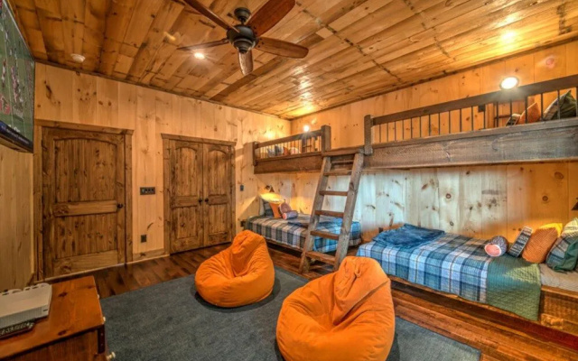 photo 3 of Skyview by Escape to Blue Ridge