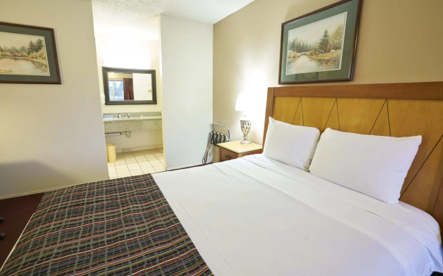 photo 3 of Skyway Inn SeaTac
