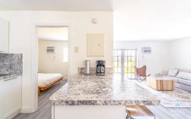 photo 4 of Sleek and Cozy Space 8Min to Ft Lauderdale Beaches!