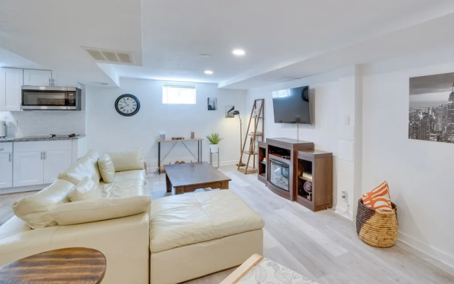 photo 2 of Sleek & Central Centennial Apartment w/ Fireplace!