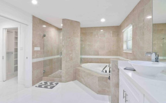 photo 5 of Sleek Miami Shores Residence With Hot Tub