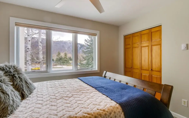 photo 5 of Sleek Mountain Home < 8 Mi to Vail & Beaver Creek!