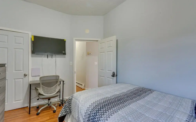 photo 5 of Sleek Newark Vacation Rental 12 Mi to Nyc!