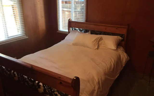 photo 5 of Sleep 6 - 8 in Tahoe Park! Great Value & Location!