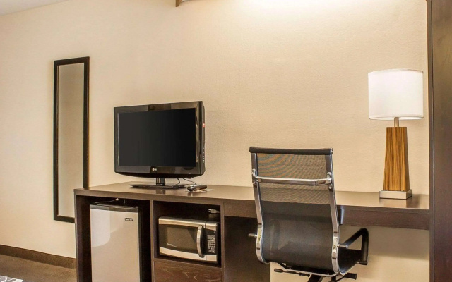photo 3 of Sleep Inn - SeaTac Airport