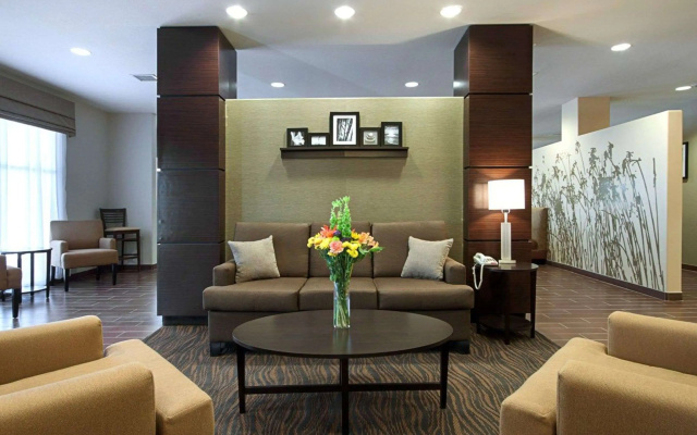 photo 2 of Sleep Inn & Suites Carlsbad Caverns Area