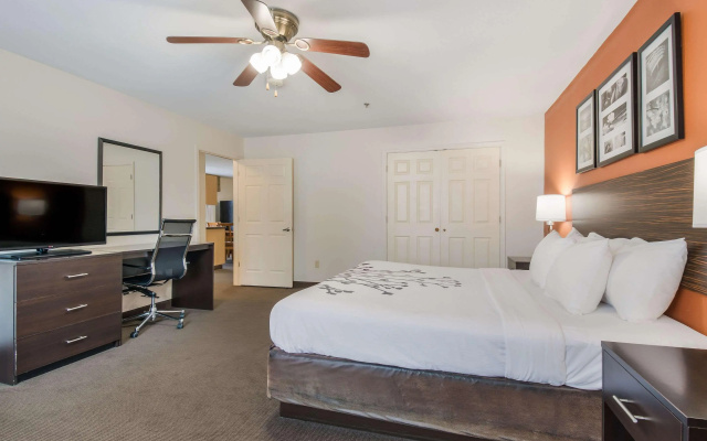 photo 3 of Sleep Inn & Suites Ronks - Lancaster Area