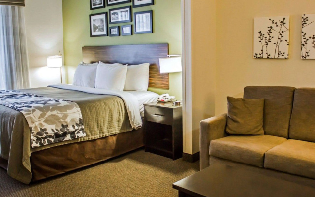 photo 3 of Express Inn & Suites