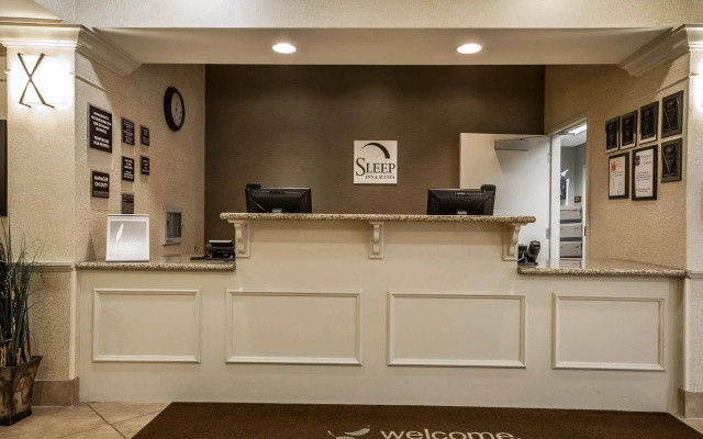 photo 3 of Sleep Inn & Suites Milwaukee Airport