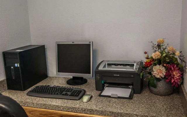 photo 3 of Sleep Inn South Bend Airport