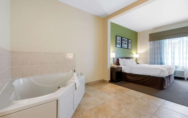 photo 3 of Sleep Inn & Suites Port Charlotte - Punta Gorda