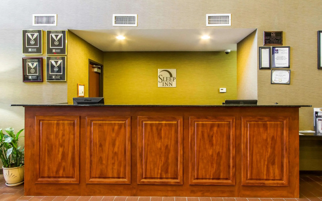 photo 2 of Sleep Inn & Suites Pleasant Hill - Des Moines
