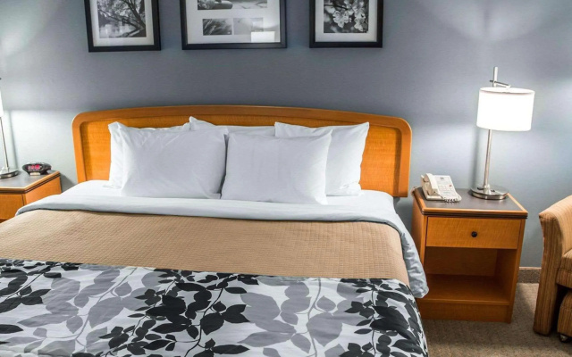 photo 4 of Sleep Inn & Suites Davenport - Quad Cities