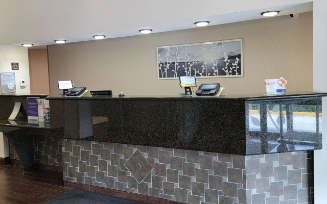 photo 2 of Sleep Inn Bessemer Helena