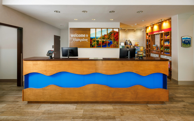 photo 2 of Hampton Inn & Suites Asheville Biltmore Village
