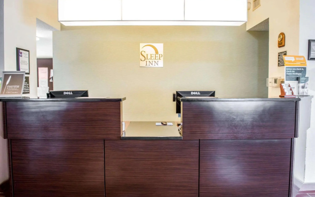photo 2 of Quality Inn Bridgeport - Clarksburg