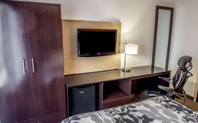 photo 4 of Sleep Inn JFK Airport Rockaway Blvd